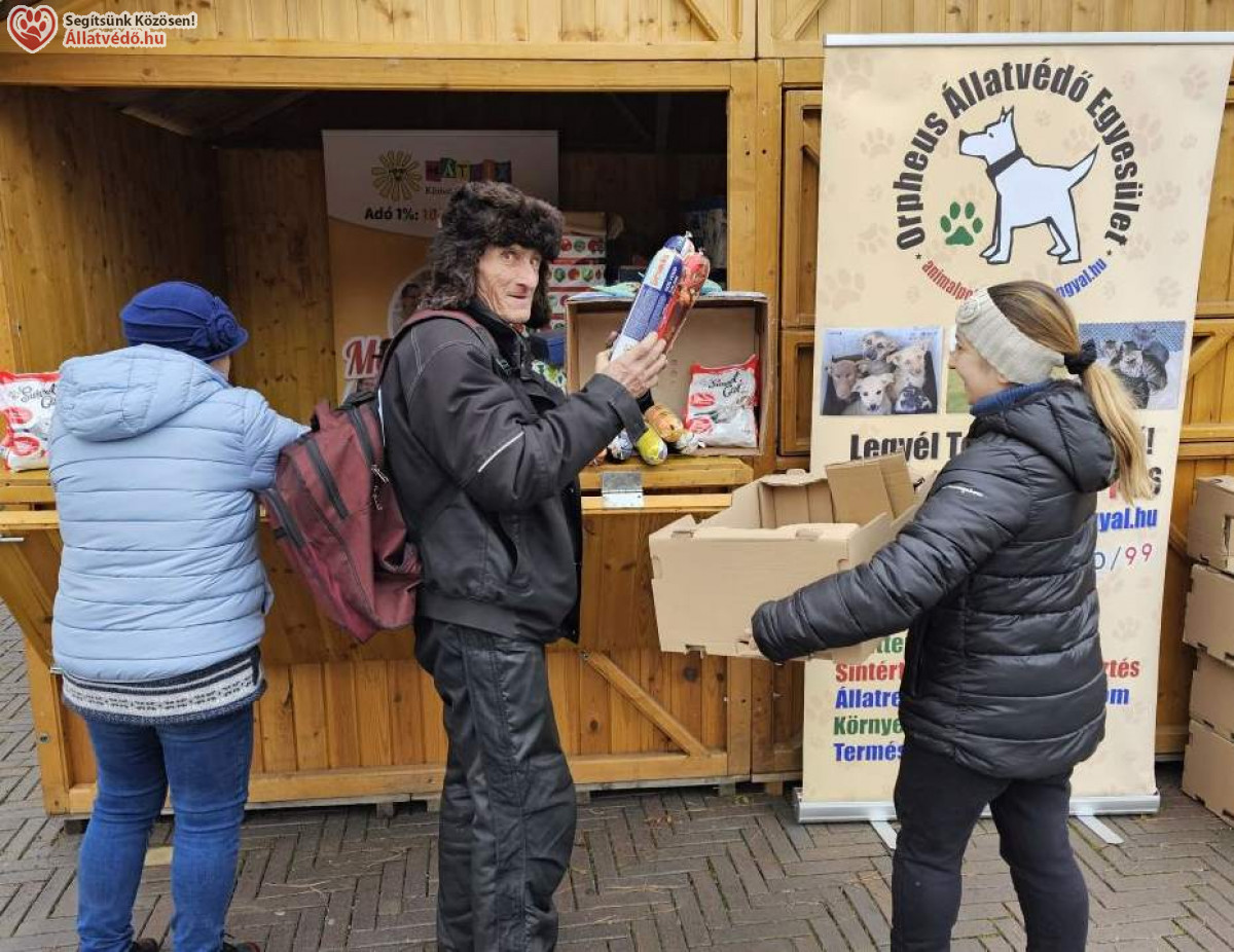 Kutyakarácsony, állateledel adományok